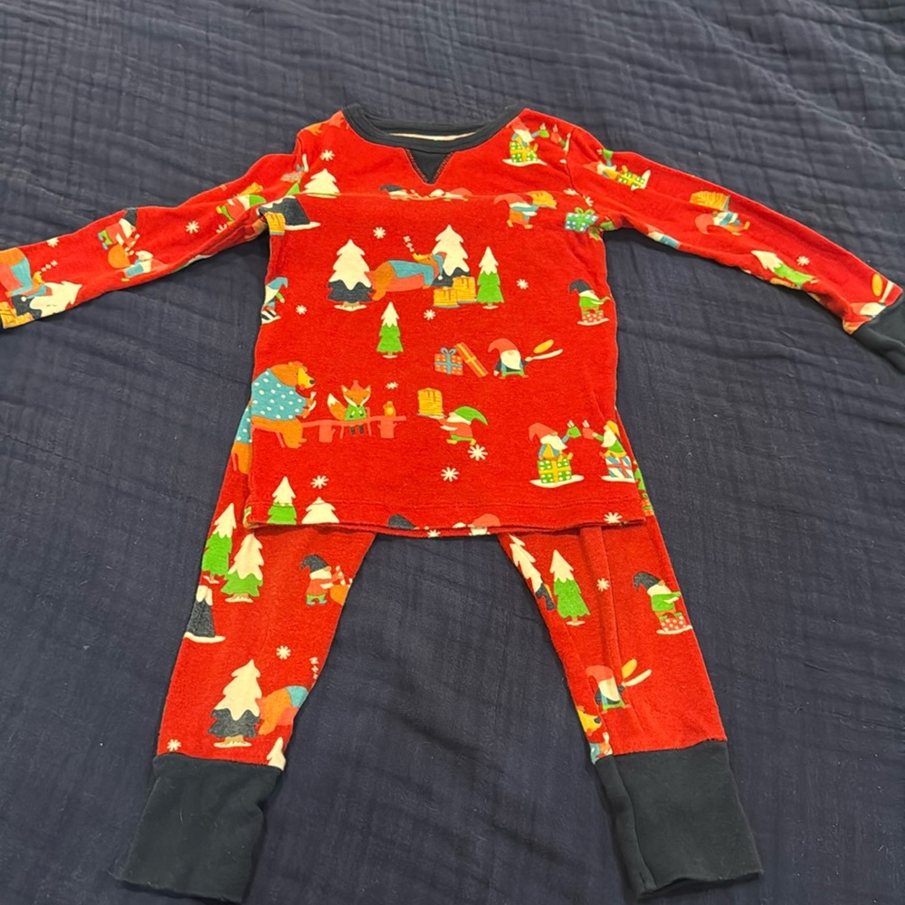 Toddler boys/girls winter Christmas gnome pajamas 3t
